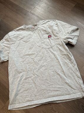 Wrangler Light Gray Short Sleeve Pocket Tee